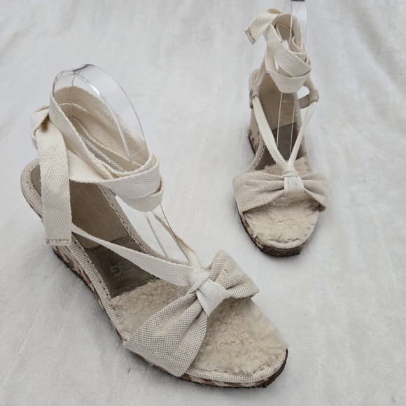 UGG Australia Espadrilles Wedge Sandals Gladiator‎ Beige Sz 10 Open Toe Coastal - Picture 1 of 12